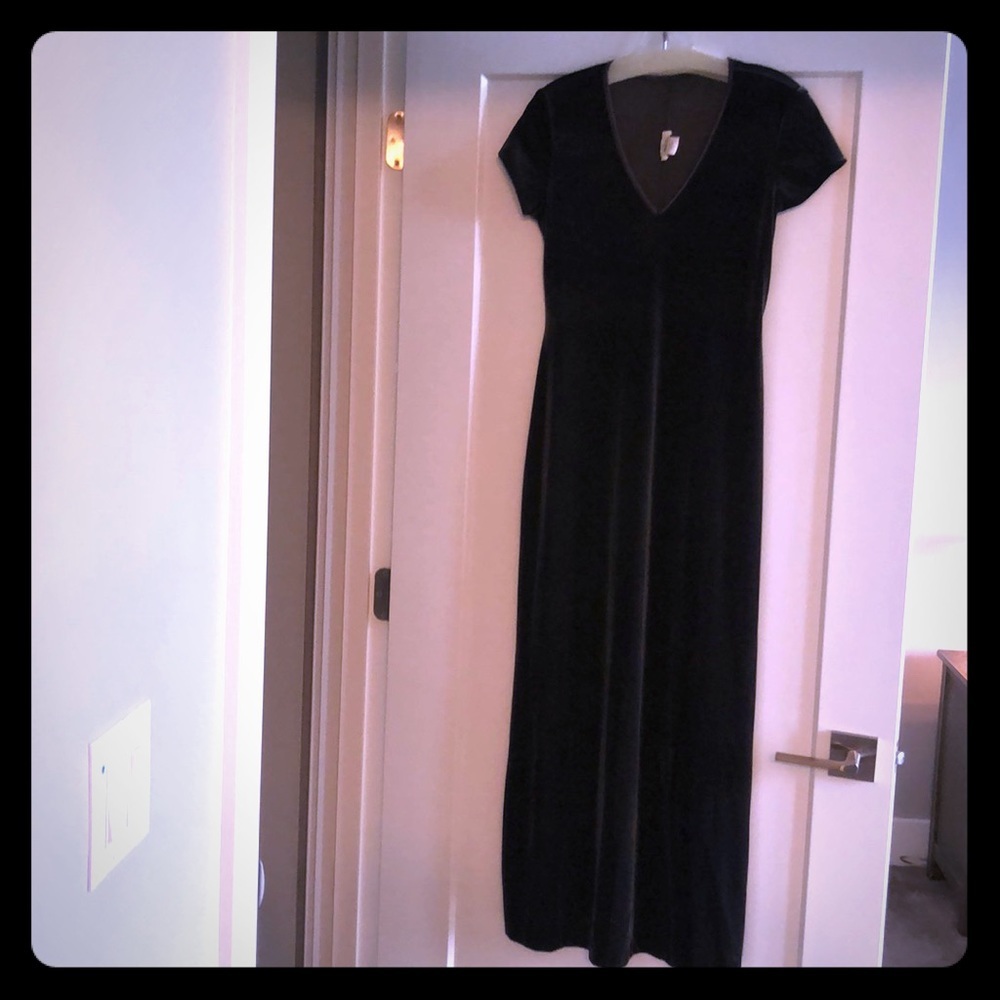 Velvet holiday maxi dress!